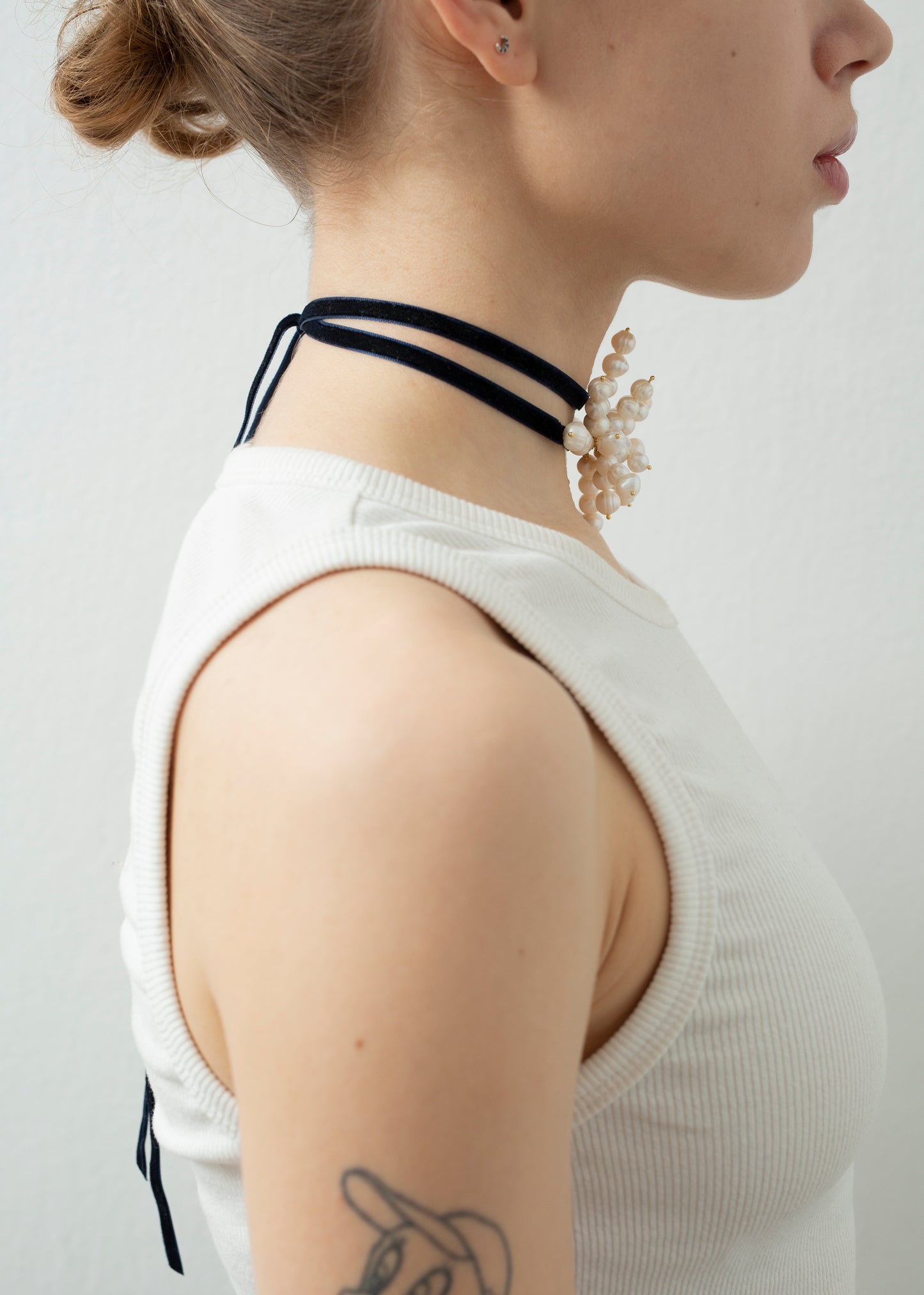 Snowflake Choker