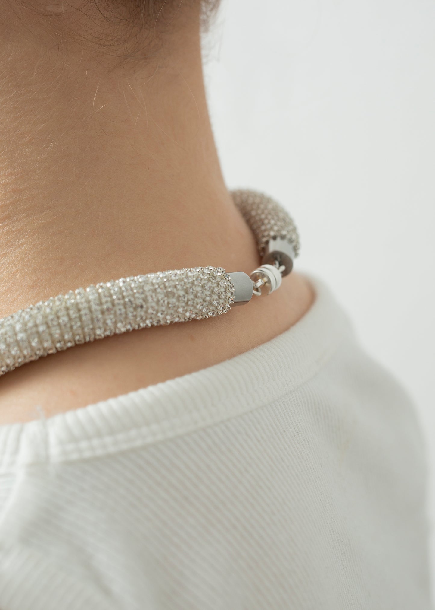 FROST KNOT Necklace