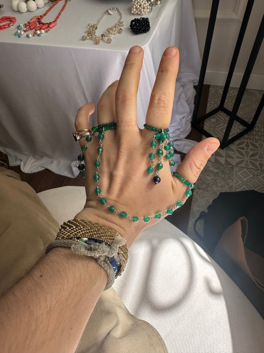 hand swing green agate ring
