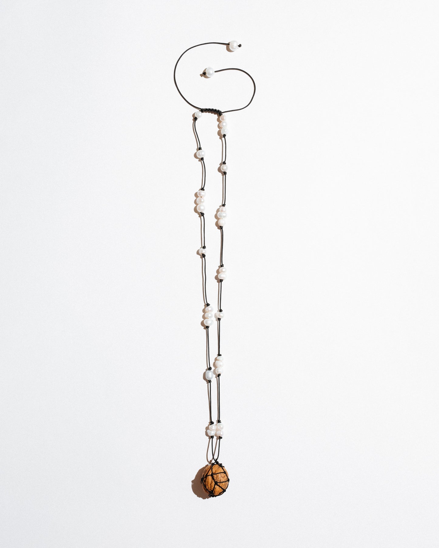 PearlNut Necklace