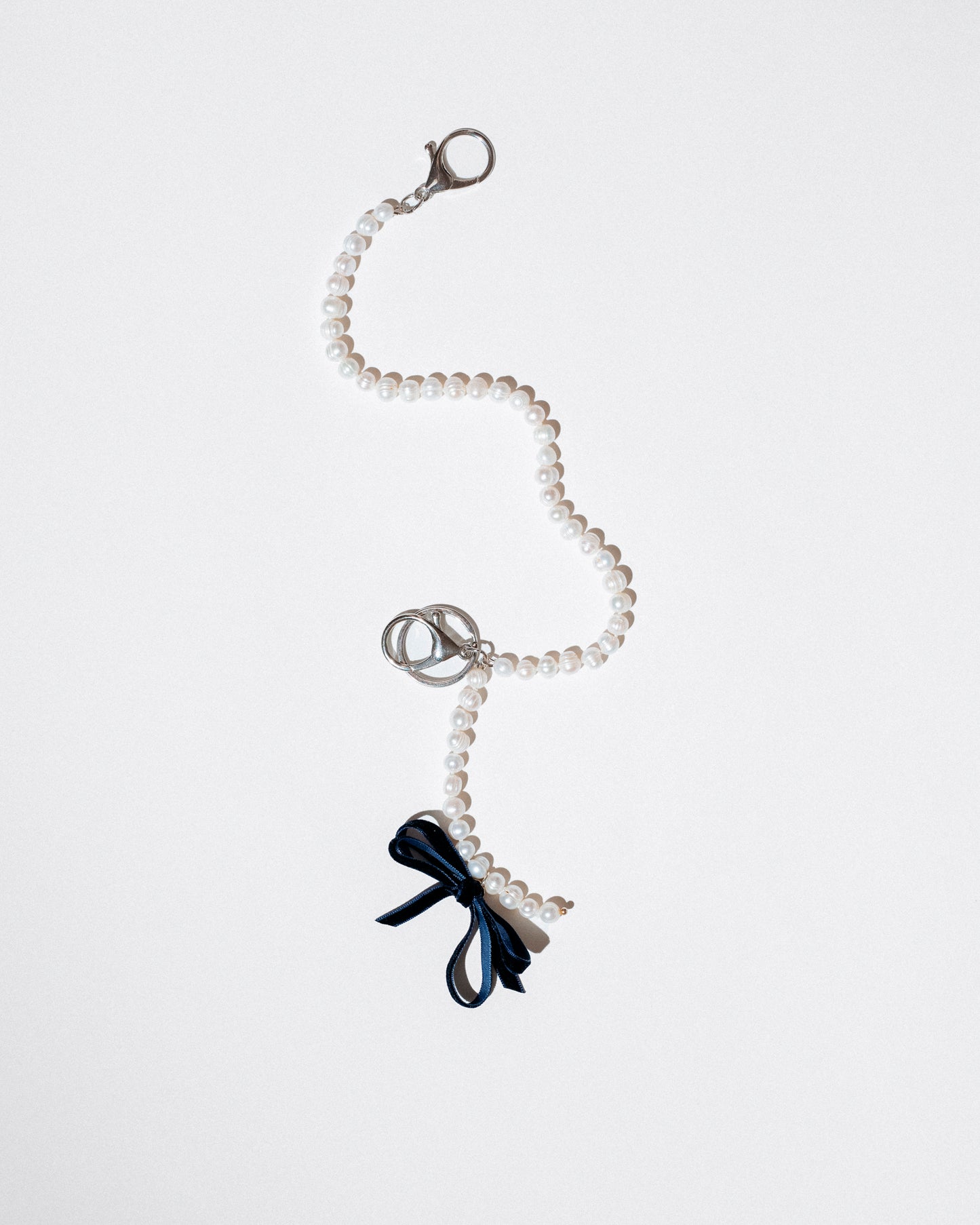 Pearl Bow Key-Ring