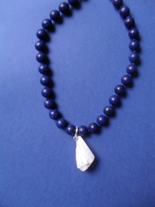 Lapis lazuli with shell necklace