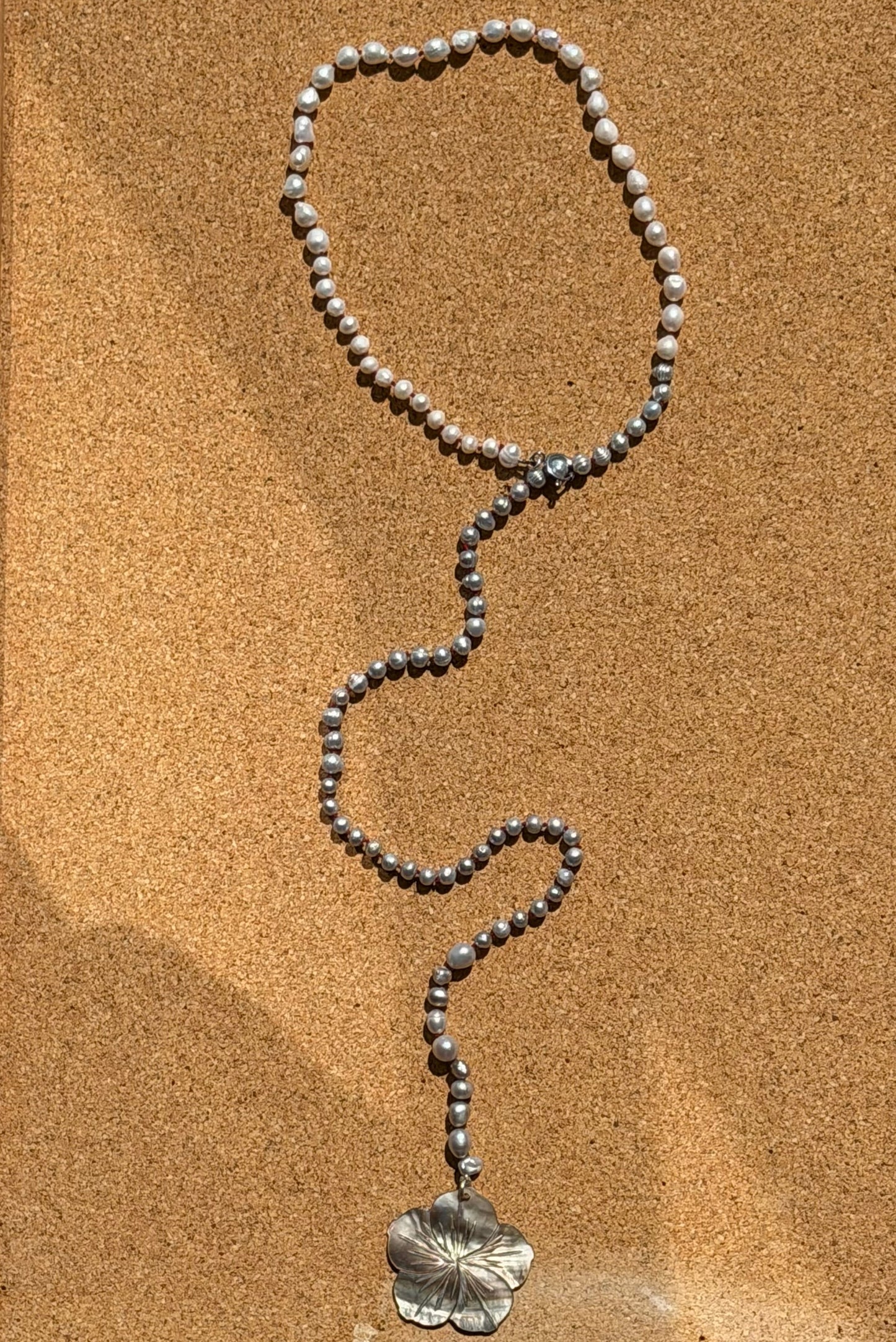 Tail necklace with vintage flower