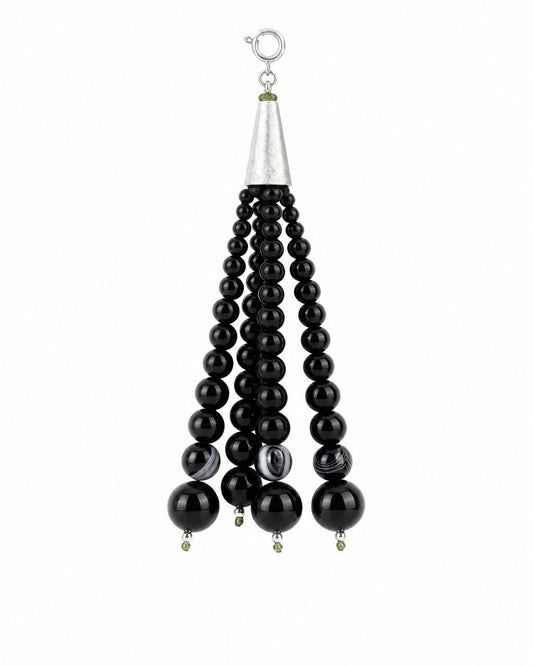 4th black tassel