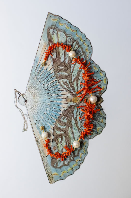 Coral antique necklace
