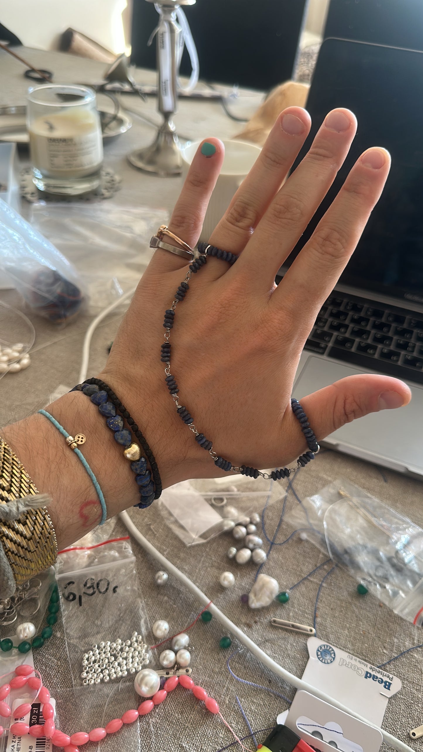 hand swing sapphire rings
