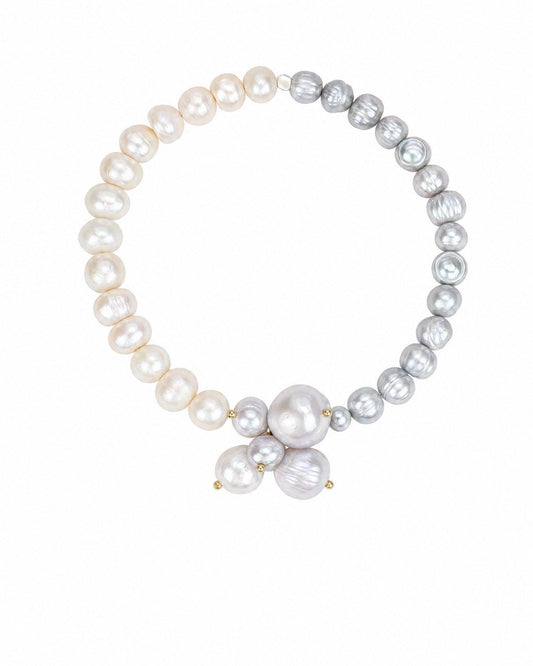 Flower pearl bracelet