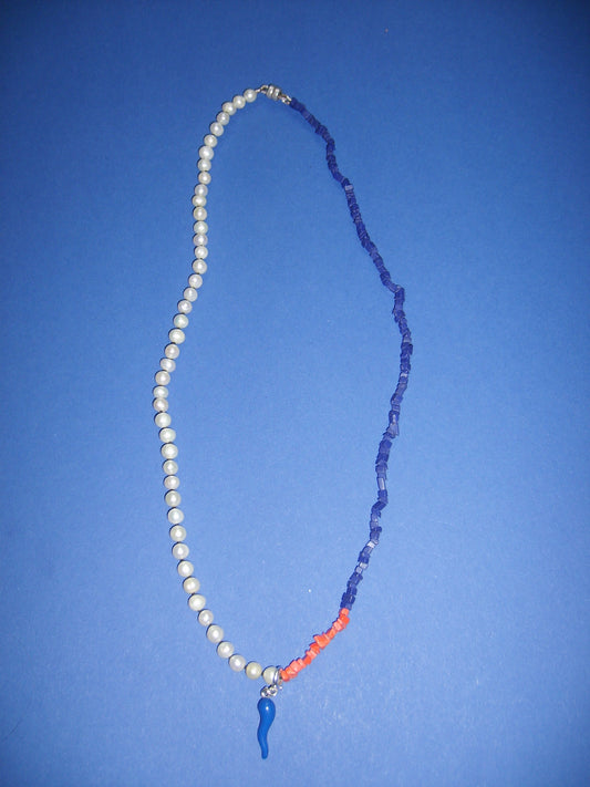 Pearl necklace with coral and lapis lazuli