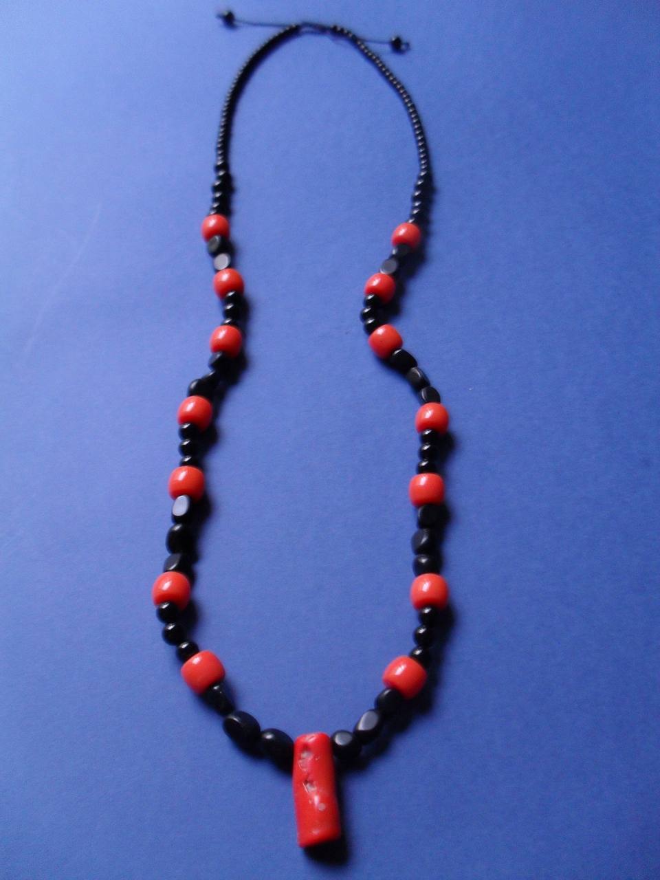 Black onyx and coral Necklace