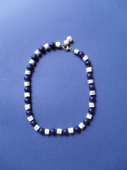 Lapis lazuli and pearl Necklace