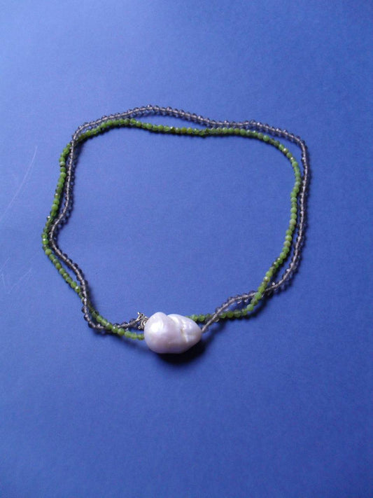 Necklace of amethyst, tsavorite and baroque pearl