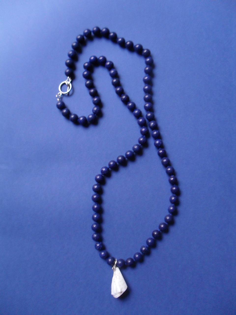 Lapis lazuli with shell necklace
