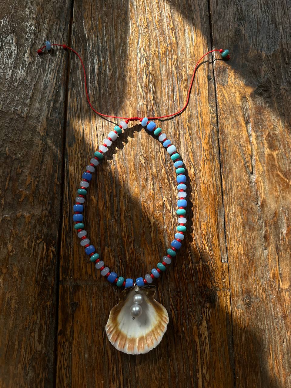 Сolored plastic beads with shells and pearls  necklace